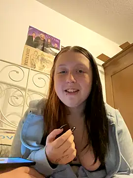 Snapshot of SweetieLina chatting on October 2025 05:14:01 PM SweetieLina online show from October 2025 05:14:01 PM