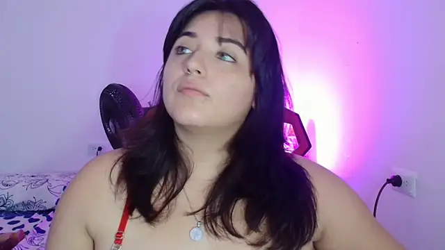 Snapshot of Jess_Beauty18 chatting on September 2025 03:30:02 PM Jess Beauty18 online show from September 2025 03:30:02 PM