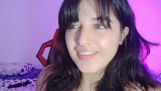Snapshot of Jess_Beauty18 chatting on September 2025 12:00:01 PM Jess Beauty18 online show from September 2025 12:00:01 PM