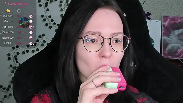 Snapshot of power_robynn chatting on February 2026 03:24:01 PM power robynn online show from February 2026 03:24:01 PM