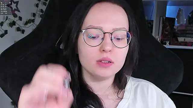 power robynn online show from November 2025 04:33:01 PM