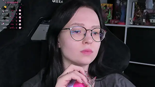 power robynn online show from November 2025 01:12:01 AM