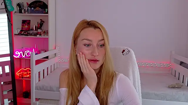 MysticRoxanne online show from January 2026 10:20:02 AM