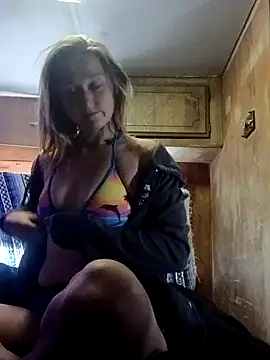 Snapshot of Queen2454 chatting on May 2026 11:49:02 PM Queen2454 online show from May 2026 11:49:02 PM