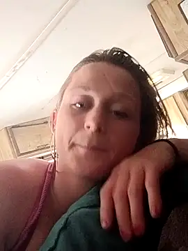 Snapshot of Queen2454 chatting on May 2026 08:44:02 PM Queen2454 online show from May 2026 08:44:02 PM