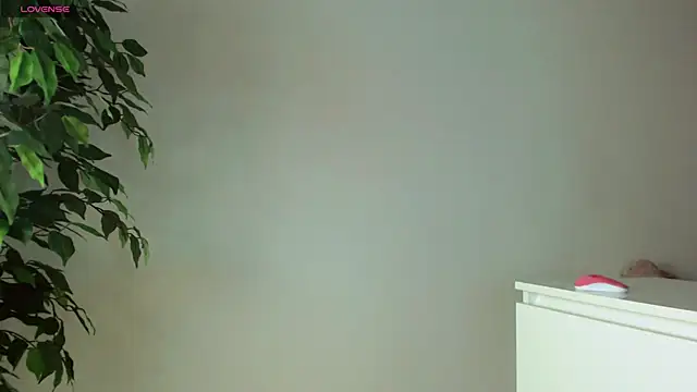 Snapshot of trixietaylor chatting on October 2025 06:09:02 PM trixietaylor online show from October 2025 06:09:02 PM
