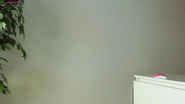 trixietaylor online show from November 2025 04:55:02 PM