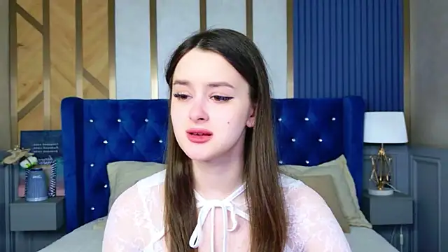 EvaSwen online show from April 2026 10:55:01 AM