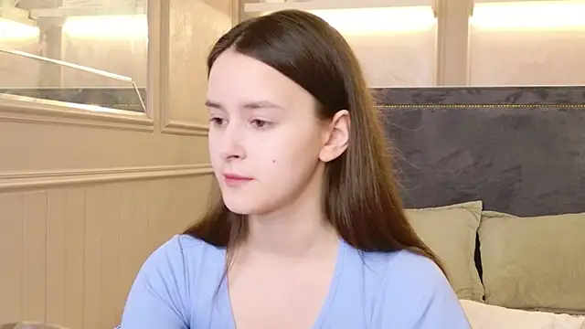 EvaSwen online show from April 2026 05:54:02 AM