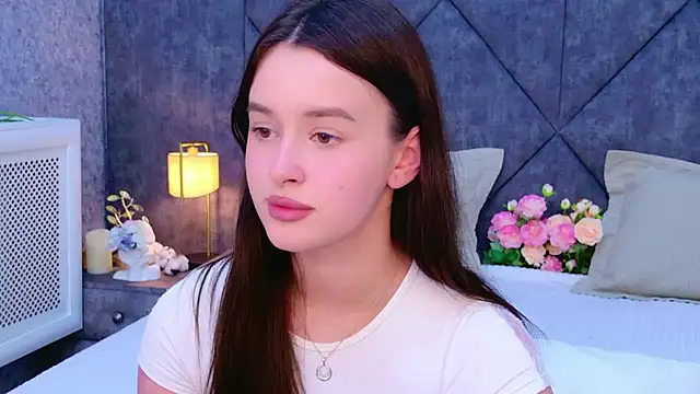 Snapshot of EvaSwen chatting on July 2026 09:25:01 PM EvaSwen online show from July 2026 09:25:01 PM