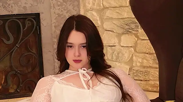 EvaSwen online show from March 2026 06:42:02 PM