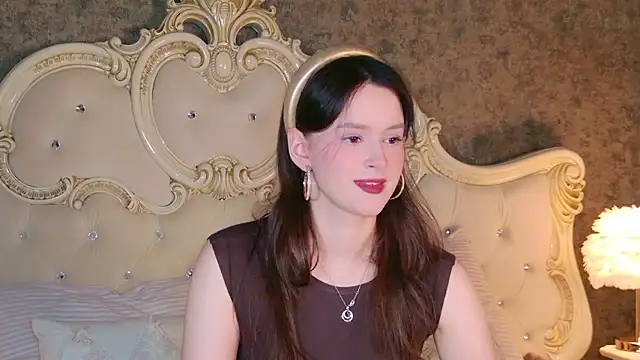 EvaSwen online show from January 2026 09:00:01 PM