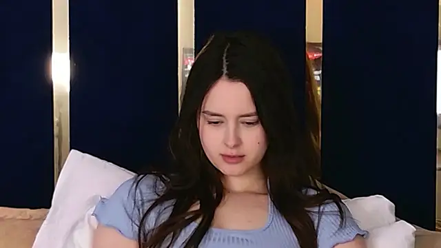 EvaSwen online show from March 2026 12:56:01 AM