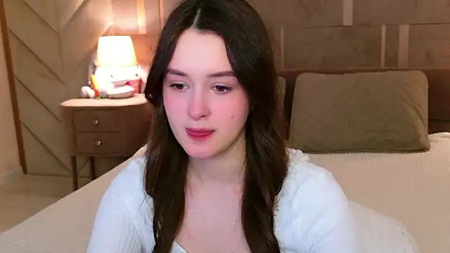 EvaSwen online show from April 2026 05:52:02 AM