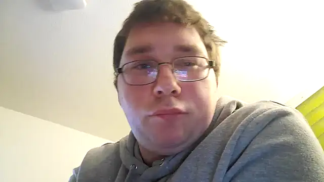 stivi2526 online show from October 2025 12:33:02 AM