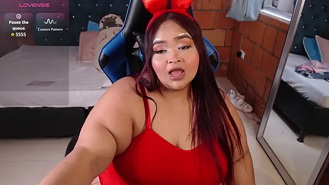 Snapshot of Melody_Slut chatting on October 2025 03:22:02 PM Melody Slut online show from October 2025 03:22:02 PM