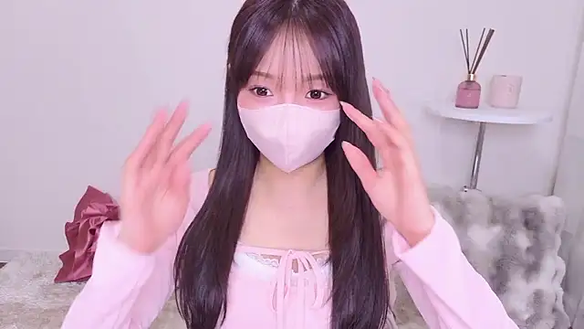 Seira  nn online show from February 2026 01:24:02 PM