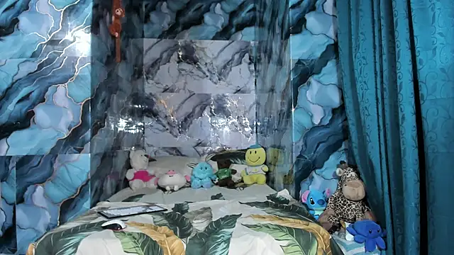 celesteyorucso1 online show from November 2025 10:32:01 PM