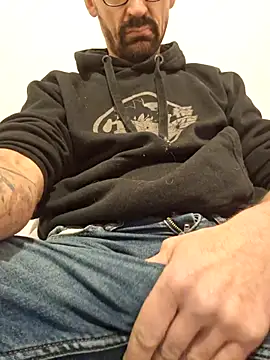 bluezoko online show from December 2025 05:47:02 PM