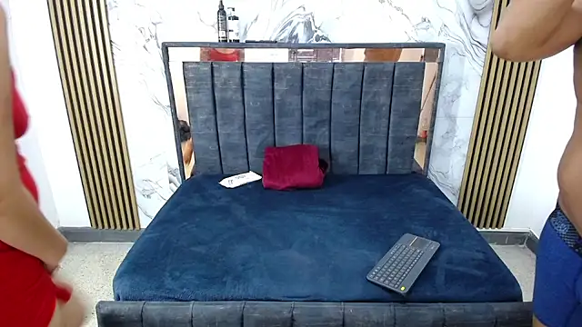 genesis and alex online show from February 2026 09:58:02 PM