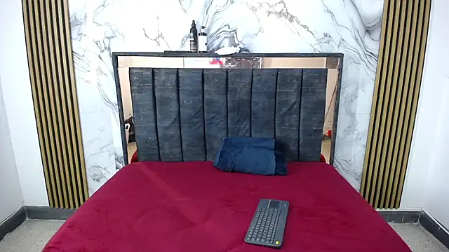 genesis and alex online show from February 2026 09:47:02 PM