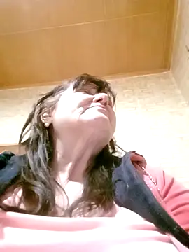 Apeesynka55211 online show from February 2026 06:54:01 PM