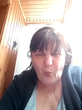 Apeesynka55211 online show from February 2026 01:09:01 PM