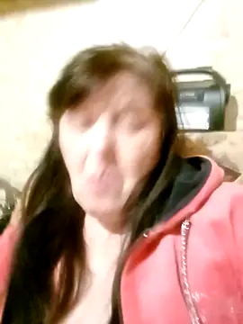 Apeesynka55211 online show from February 2026 06:31:01 PM