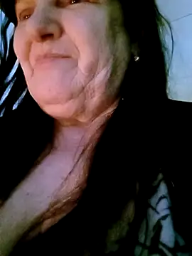 Apeesynka55211 online show from February 2026 07:14:01 PM