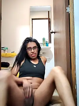 Snapshot of IsabelaLux chatting on October 2025 01:26:02 PM IsabelaLux online show from October 2025 01:26:02 PM