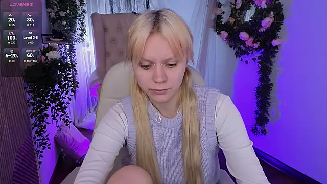 kitten murray  online show from November 2025 01:05:01 PM