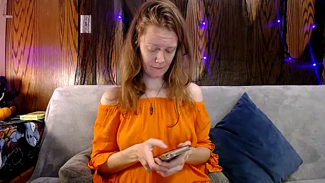 Snapshot of naughtyfox89 chatting on October 2025 02:10:02 AM naughtyfox89 online show from October 2025 02:10:02 AM