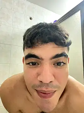 candyhunter online show from December 2025 09:59:01 PM