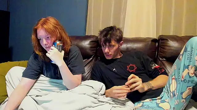 Snapshot of LoversUnleashedXO chatting on October 2025 03:30:02 AM LoversUnleashedXO online show from October 2025 03:30:02 AM