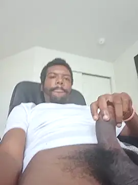 Snapshot of MrBigDickShow chatting on October 2025 03:25:02 PM MrBigDickShow online show from October 2025 03:25:02 PM