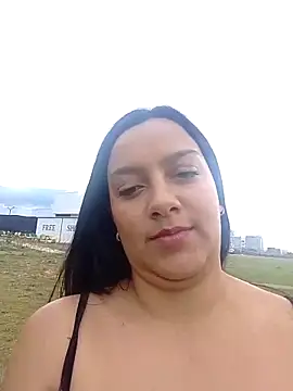 Snapshot of Sexy_Nayra_outdoors chatting on September 2025 08:14:01 PM Sexy Nayra outdoors online show from September 2025 08:14:01 PM