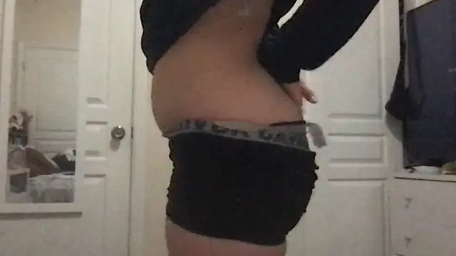 bunnygorl12 online show from February 2026 08:03:02 AM