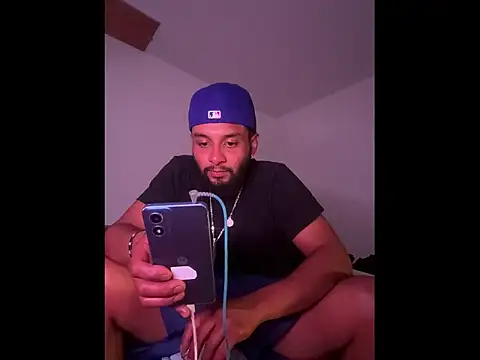 Snapshot of UrfavDilf69 chatting on November 2025 06:28:01 AM UrfavDilf69 online show from November 2025 06:28:01 AM