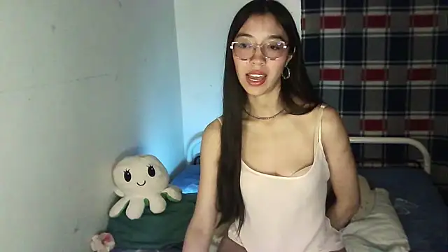 Mikha Ela online show from October 2025 04:33:01 AM