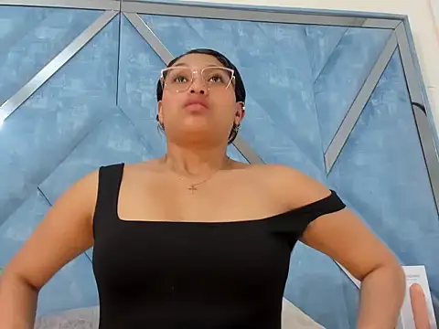 Keilasex 01 online show from October 2025 01:45:01 PM