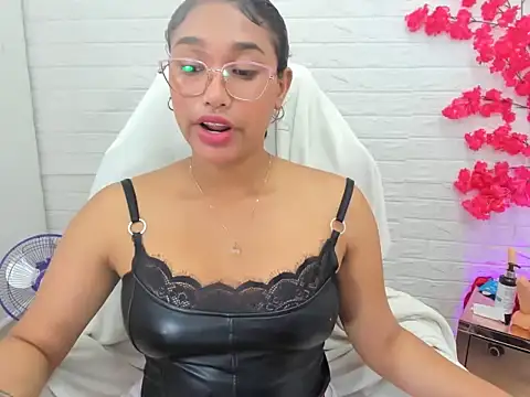 Keilasex 01 online show from October 2025 05:11:02 AM