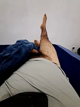 rojo guerrero online show from February 2026 04:00:01 AM