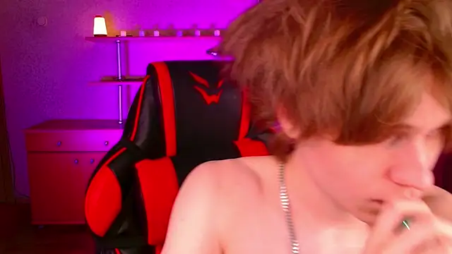 Snapshot of jeffreyue chatting on November 2025 05:28:02 PM jeffreyue online show from November 2025 05:28:02 PM