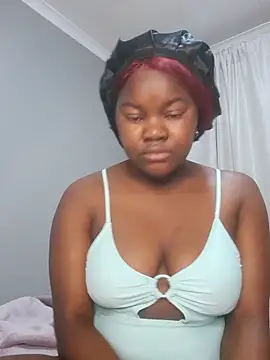 Floree online show from October 2025 10:55:01 PM