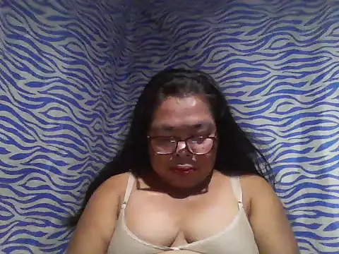 Snapshot of cris_tita chatting on June 2026 04:16:02 PM cris tita online show from June 2026 04:16:02 PM