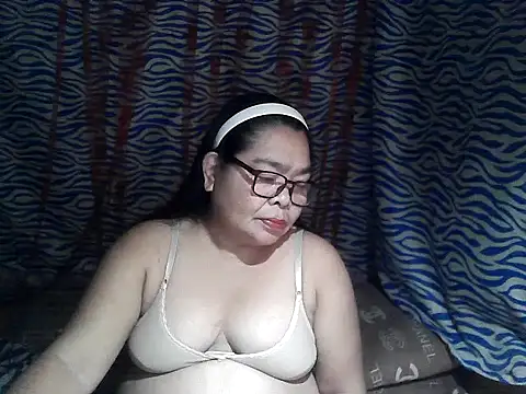 Snapshot of cris_tita chatting on March 2026 02:57:01 PM cris tita online show from March 2026 02:57:01 PM