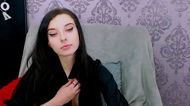 DominantLuna online show from February 2026 08:31:02 PM