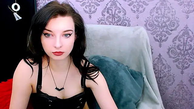 DominantLuna online show from February 2026 08:30:02 PM