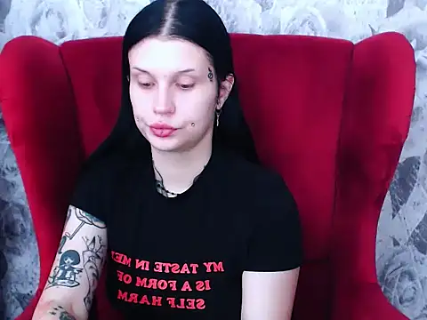 VenomDoll online show from November 2025 02:32:02 PM