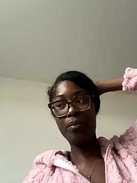 StarElexis online show from November 2025 03:49:01 PM